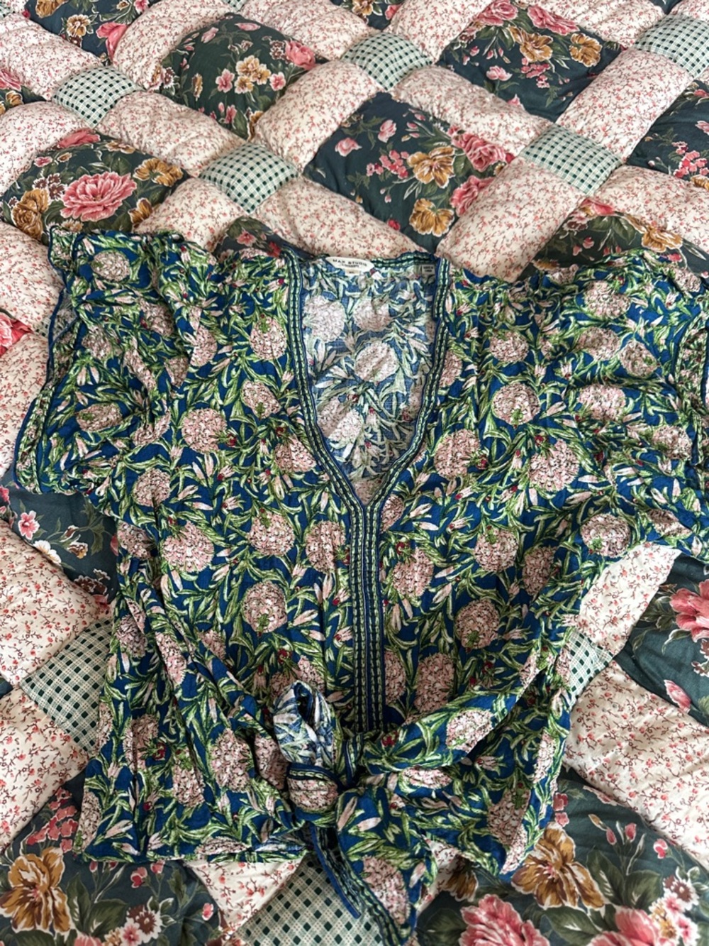 A—Floral Embroidered top - Picture 5 of 11